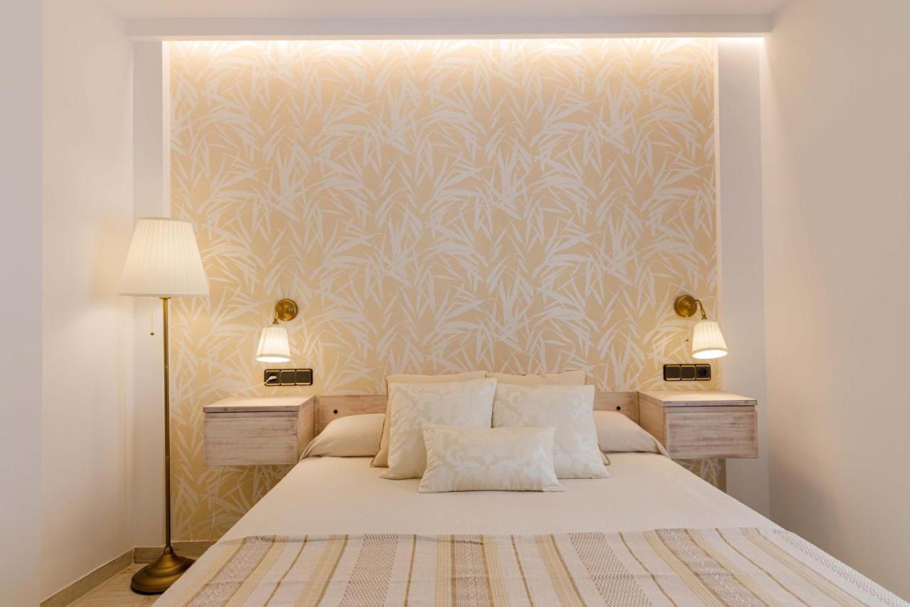Hostal Peniscola Bagian luar foto